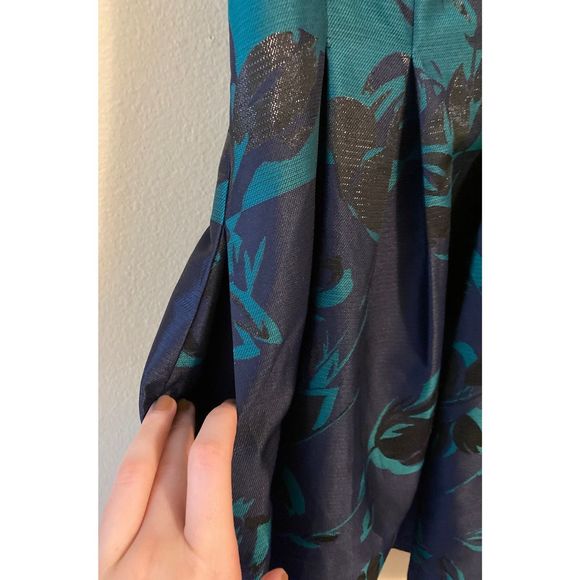 Vince Camuto teal and navy floral Dress - Picture 5 of 6